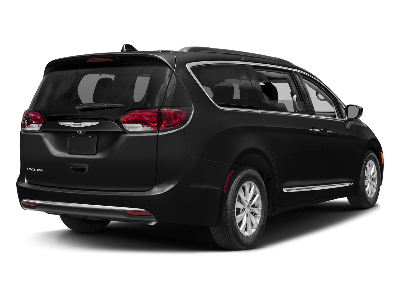 Used 2017 Chrysler Pacifica Limited with VIN 2C4RC1GG8HR569946 for sale in Cudahy, WI