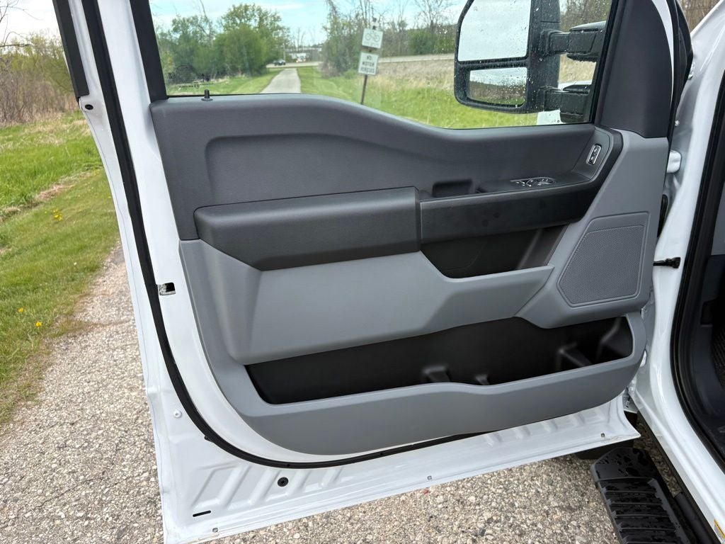 2026 Ford F-550SD XL DRW