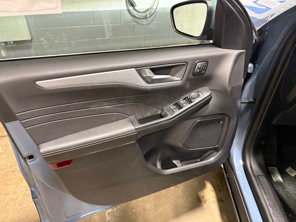 2026 Ford Escape Platinum