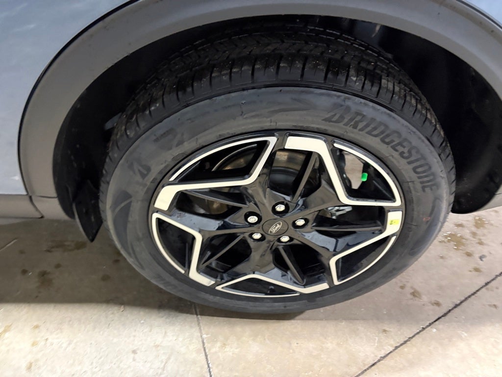 2026 Ford Escape Platinum