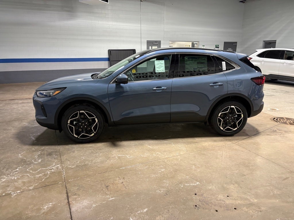 2026 Ford Escape Platinum