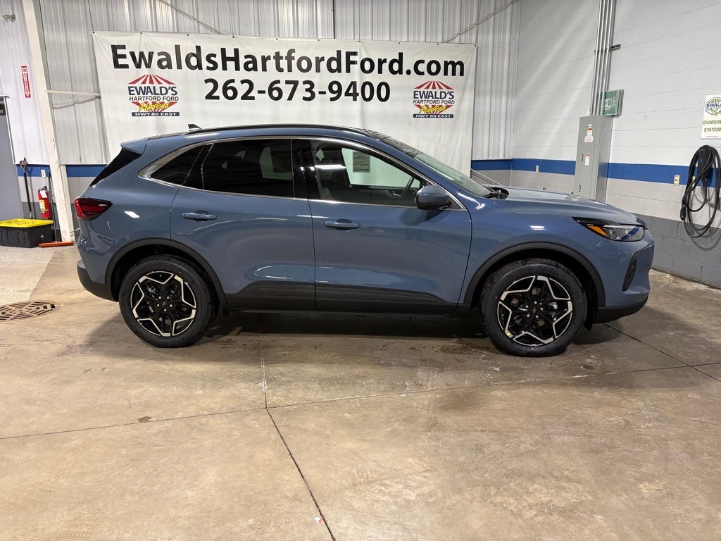 2026 Ford Escape Platinum