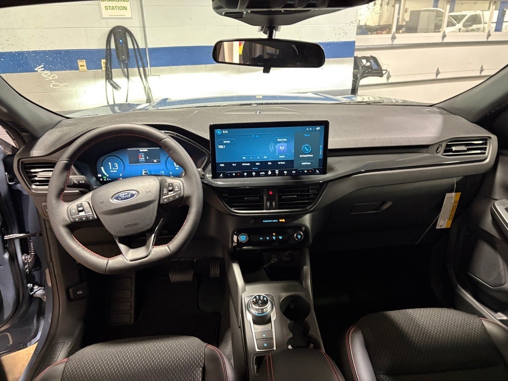 2026 Ford Escape ST-Line Select