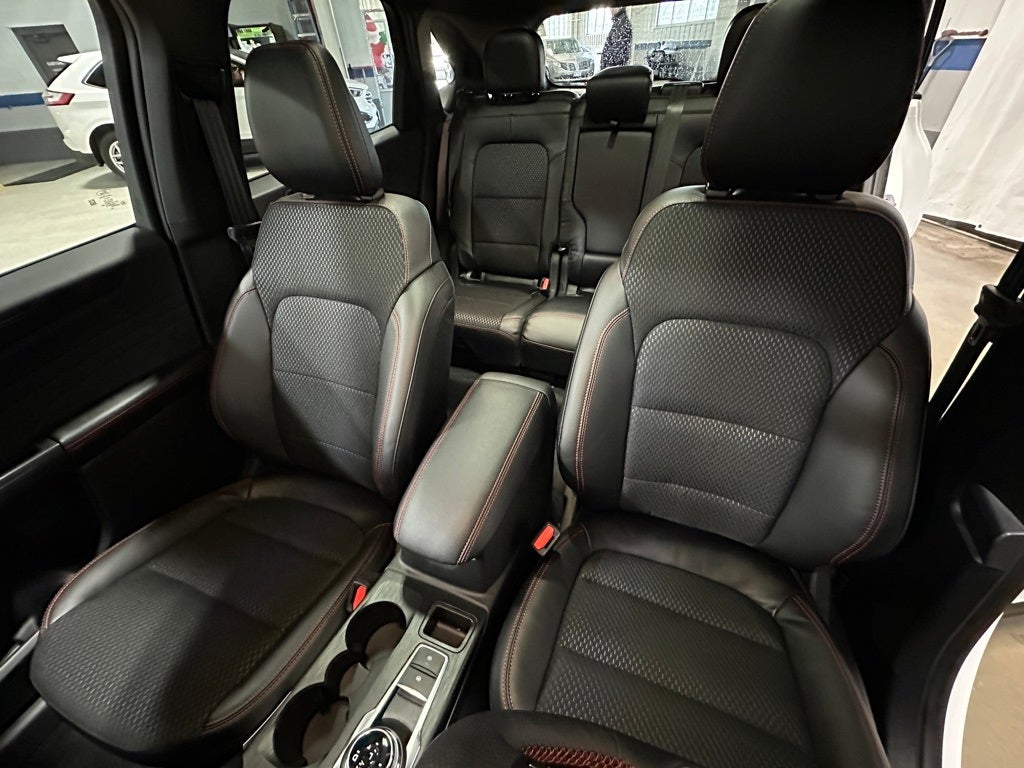 2025 Ford Escape Hybrid ST-Line Select