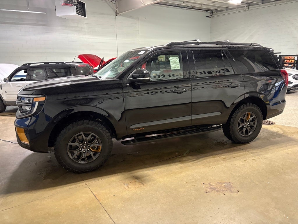 2025 Ford Expedition Tremor