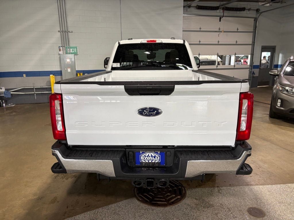 2026 Ford F-350SD XLT