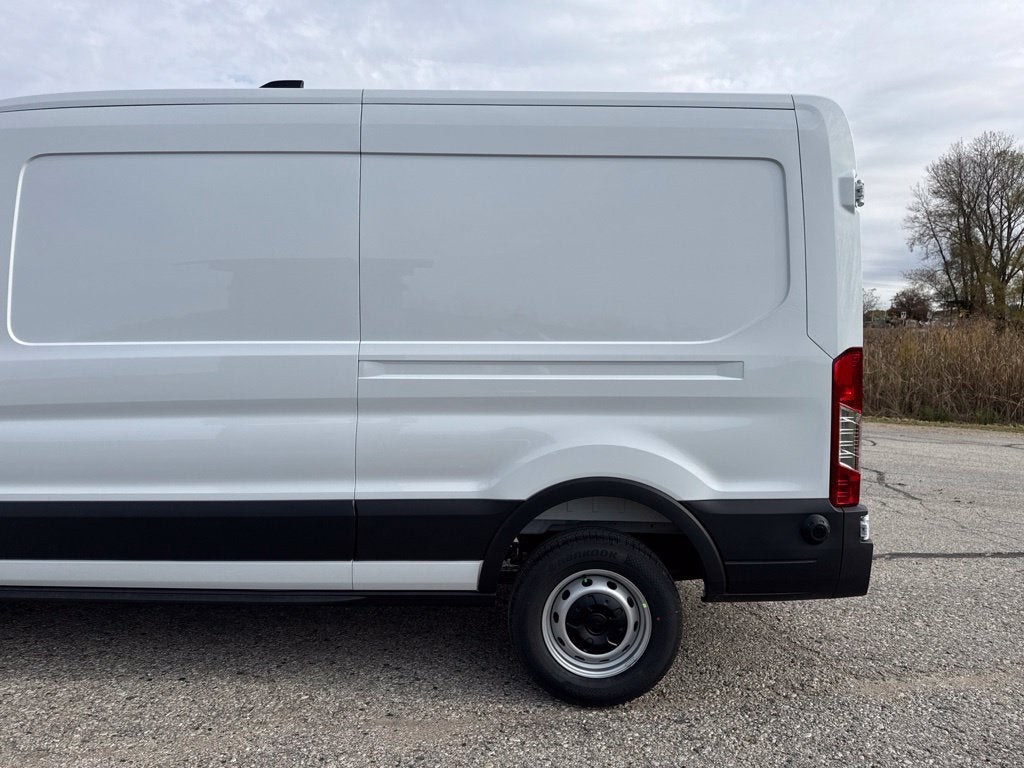 2027 Ford Transit-250 Base