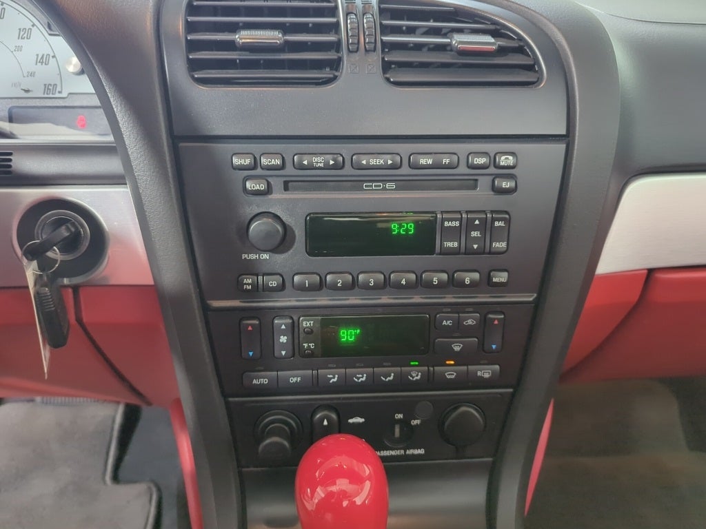 2002 Ford Thunderbird Base