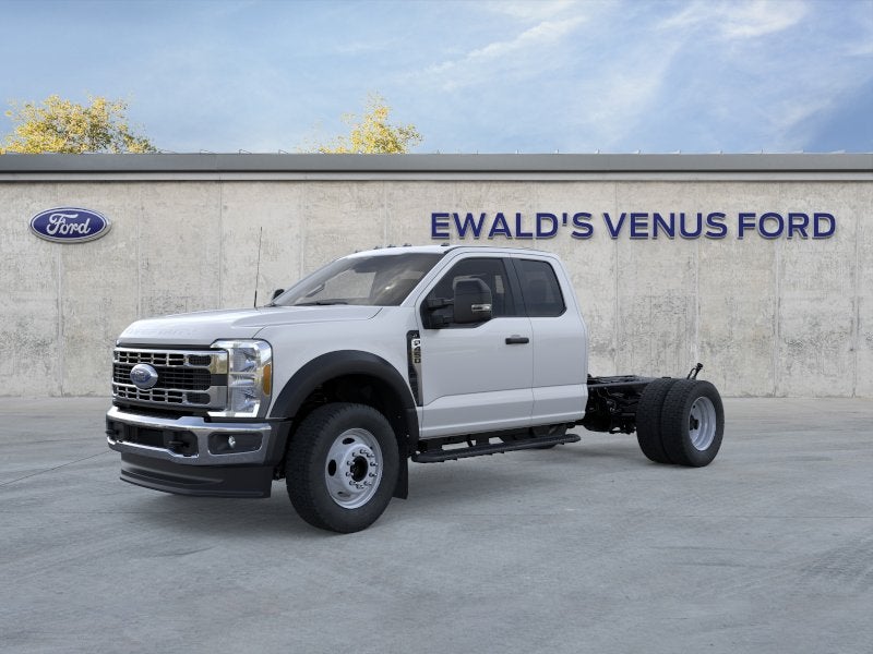 2026 Ford F-450 XL 4x4 SuperCab 168-In DRW's photo