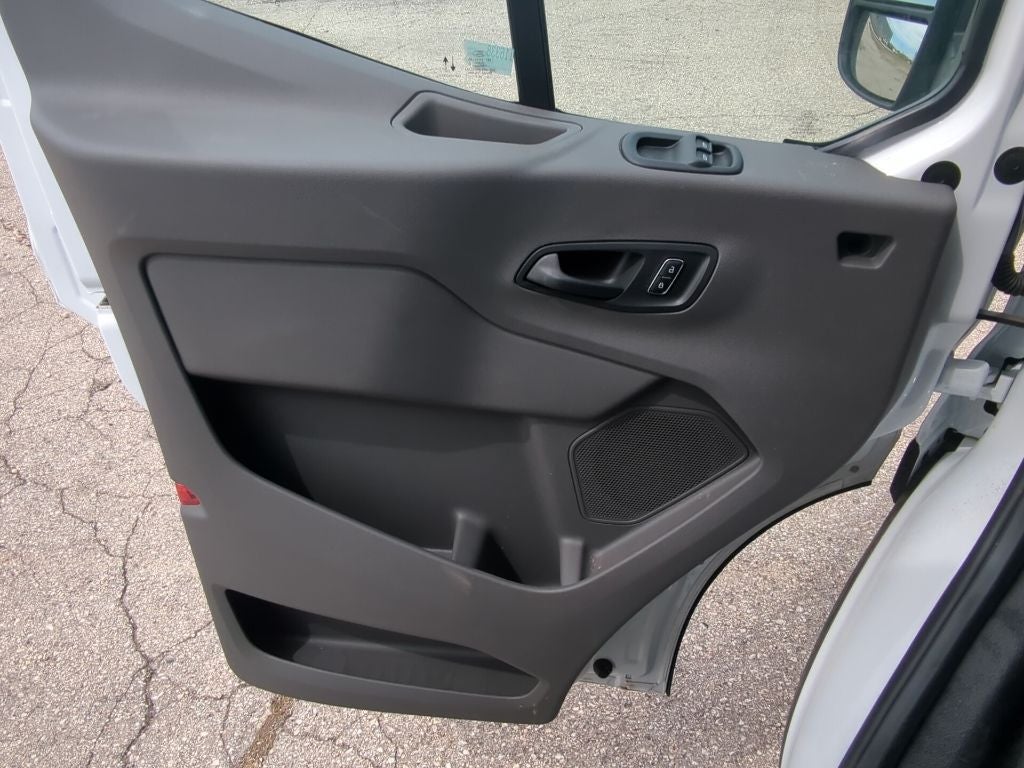 2024 Ford Transit Cutaway Base - Photo 23