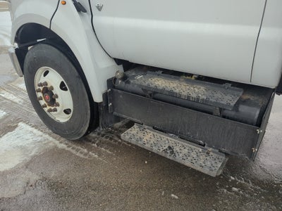 2022 Ford F-750SD Base BOX TRUCK