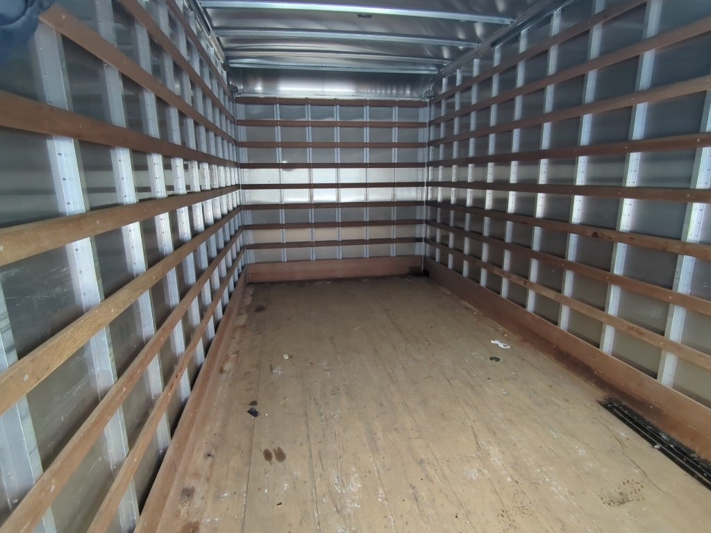 2022 Ford F-750SD Base BOX TRUCK