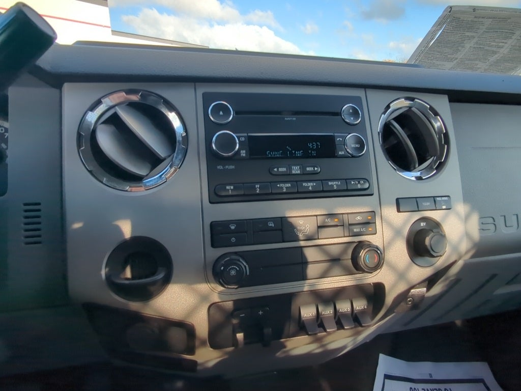 2014 Ford F-450SD XLT DRW STAKE BED