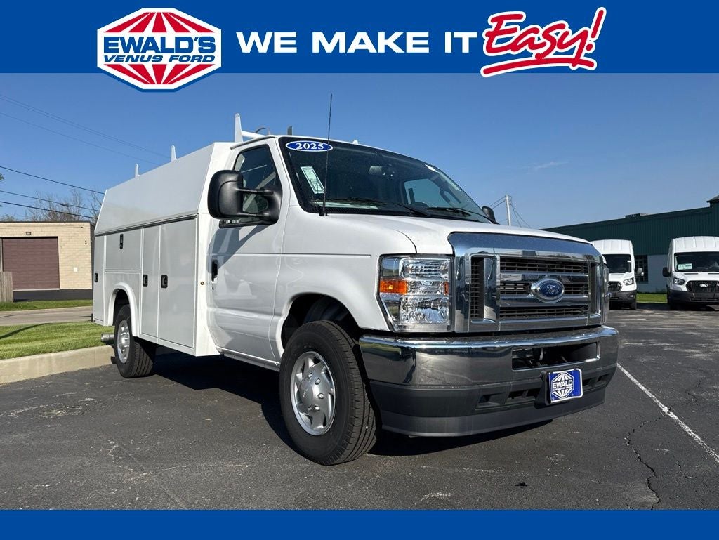 2025 Ford E-Series SRW E-350 Super Duty 138 in WB's photo
