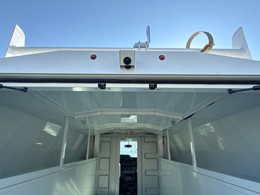 2025 Ford E-350SD Base Cutaway