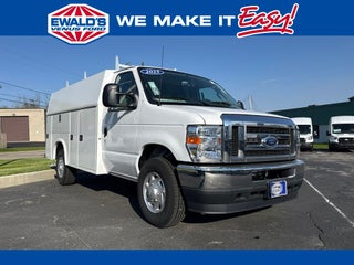 2025 Ford E-350SD Base Cutaway