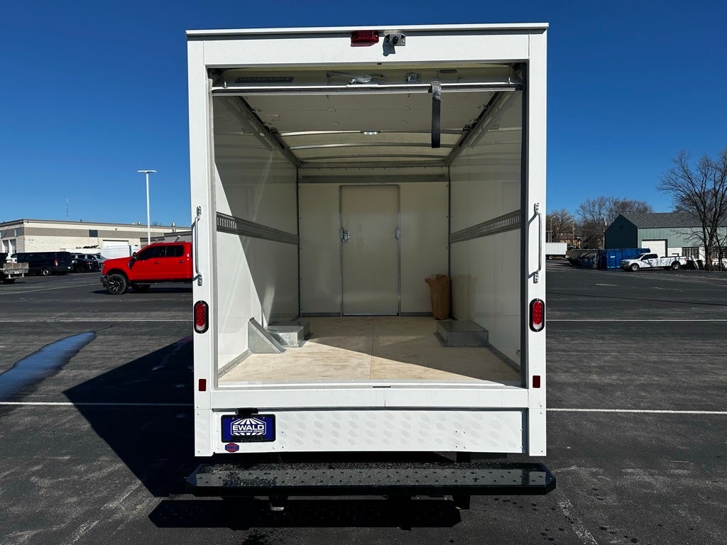 2024 Ford E-350SD Base Cutaway