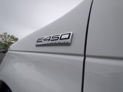 2024 Ford E-450SD Base DRW