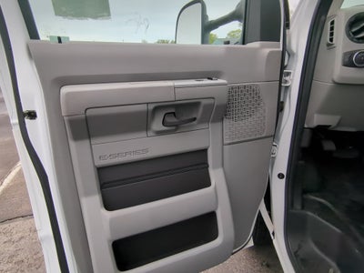 2024 Ford E-450SD Base DRW