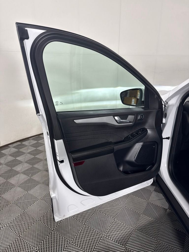 2023 Ford Escape Plug-In Hybrid Base