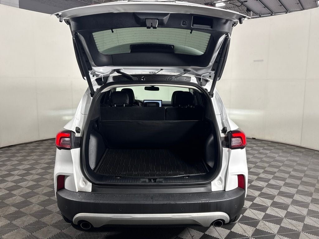 2023 Ford Escape Plug-In Hybrid Base