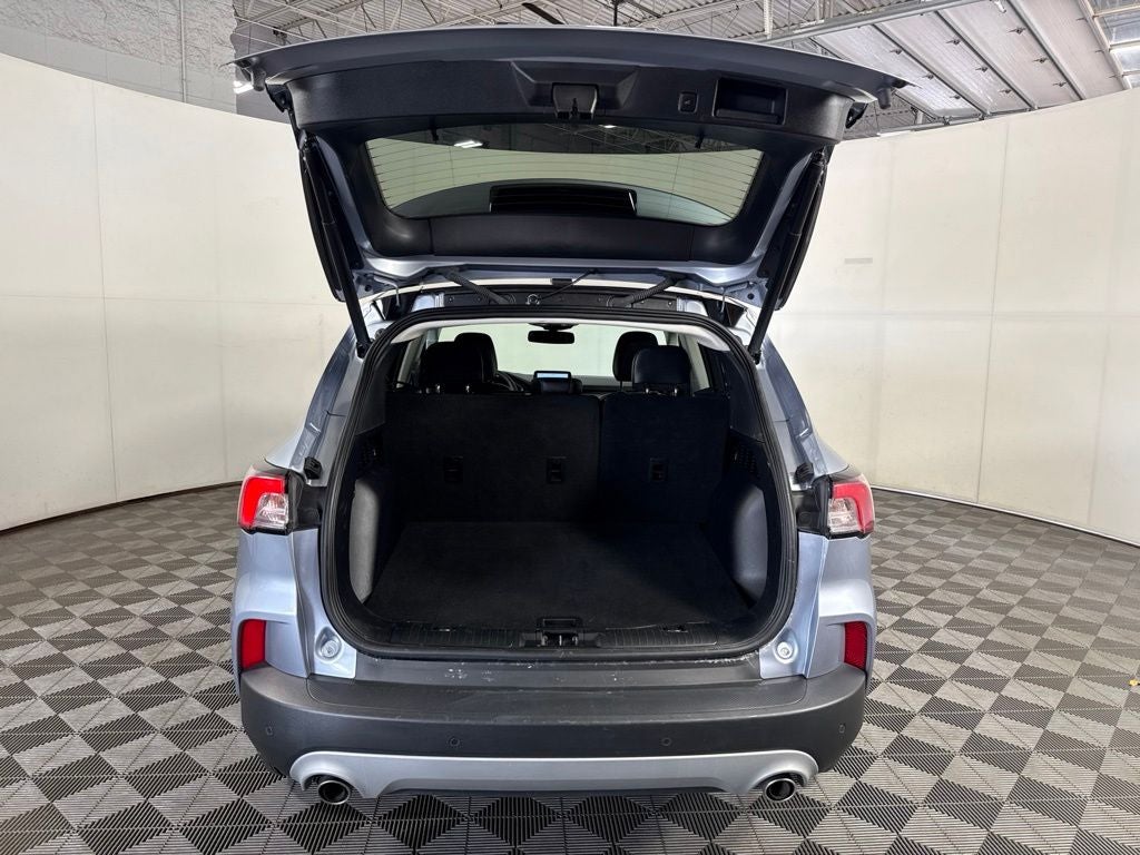 2022 Ford Escape Hybrid Titanium