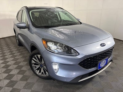 2022 Ford Escape Hybrid Titanium