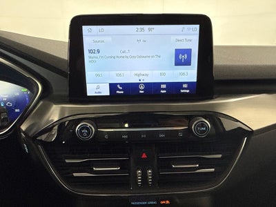 2022 Ford Escape Hybrid Titanium