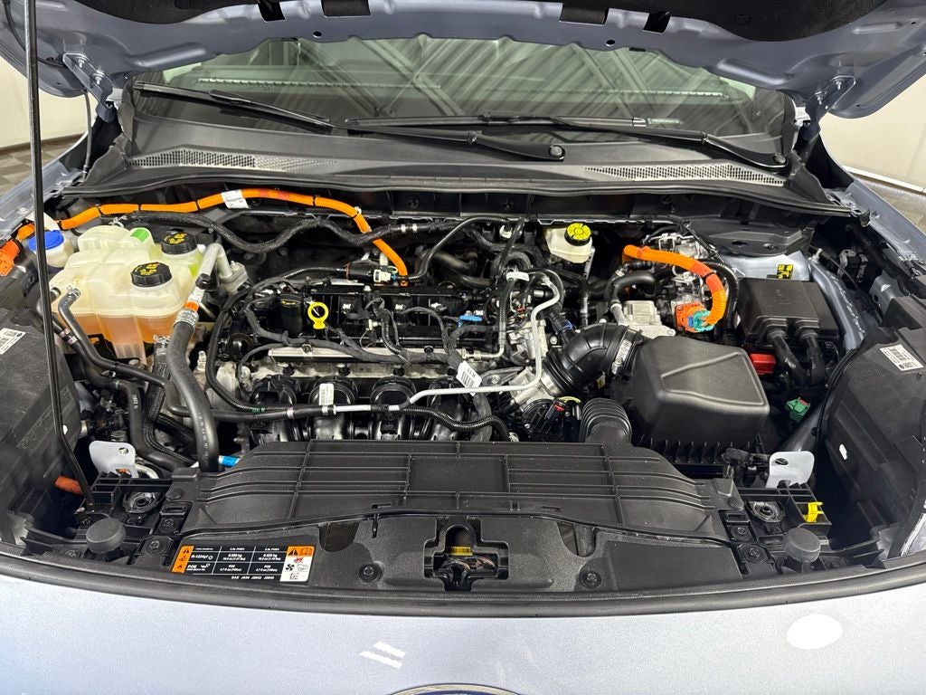 2022 Ford Escape Hybrid Titanium