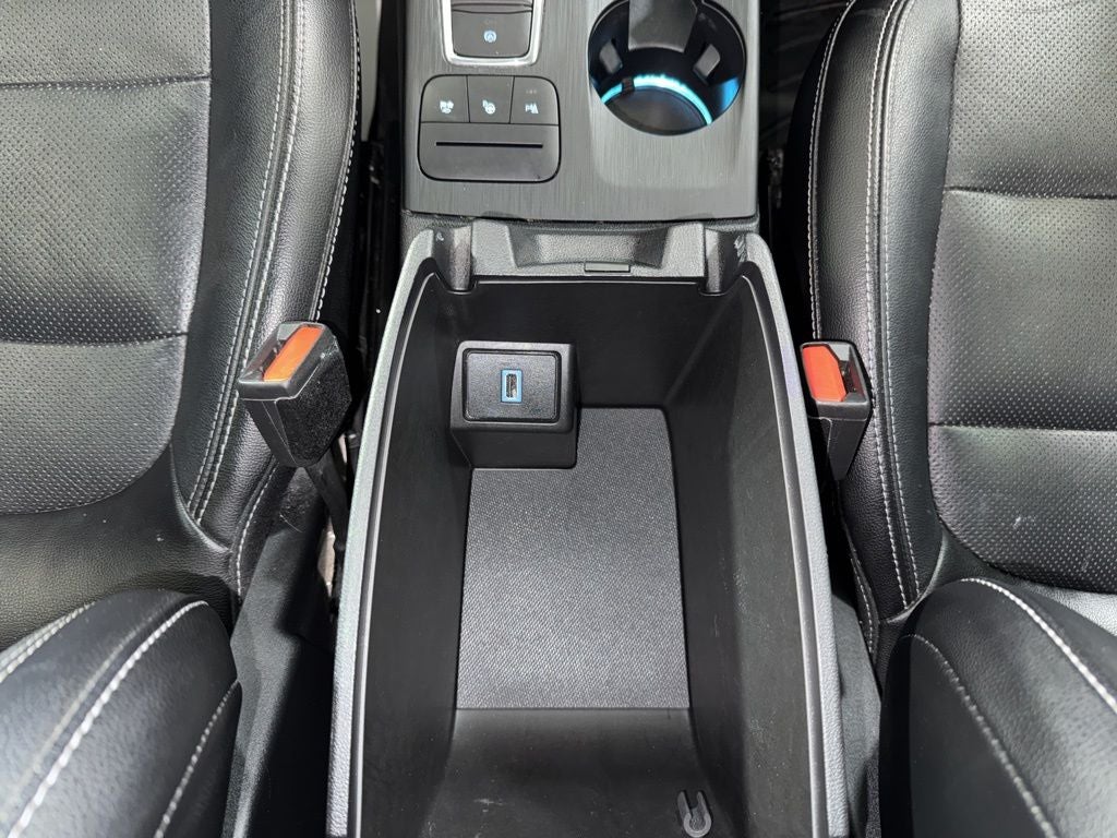2020 Ford Escape Hybrid Titanium