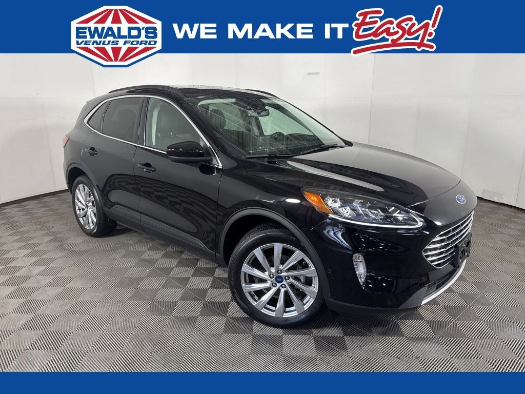 2022 Ford Escape Titanium