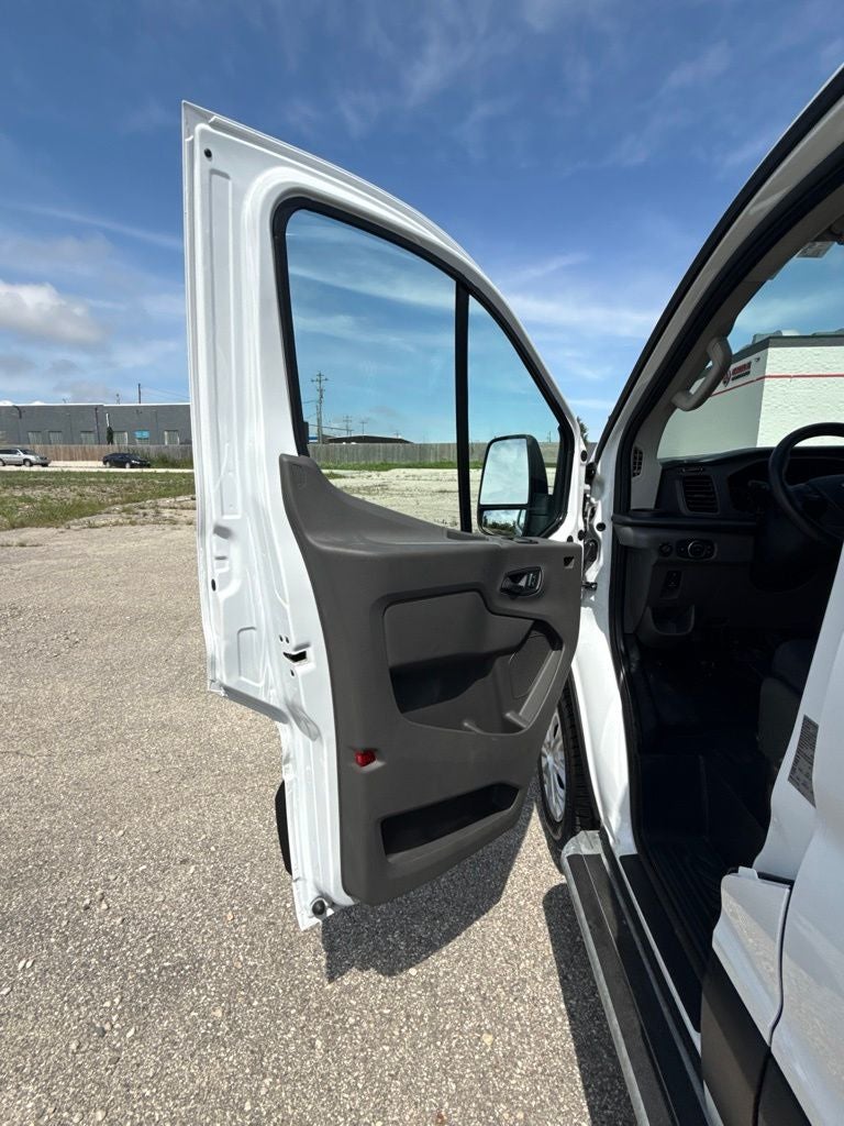 2025 Ford Transit-250 Base