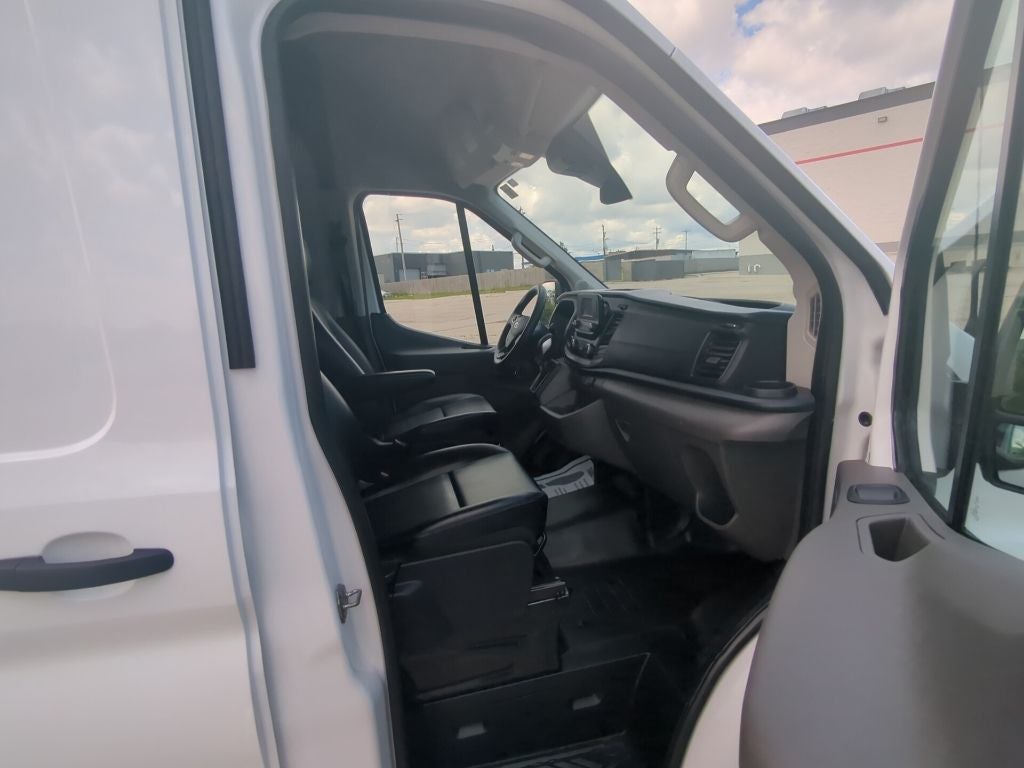 2025 Ford Transit-250 Base
