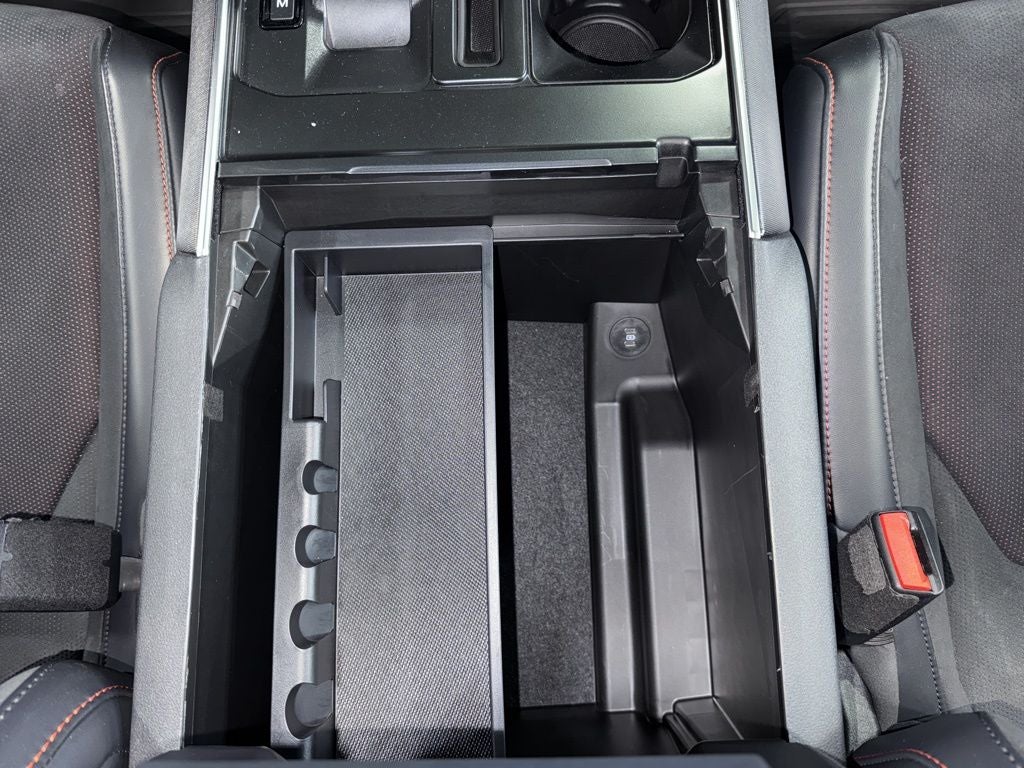 2025 Ford F-150 Raptor R