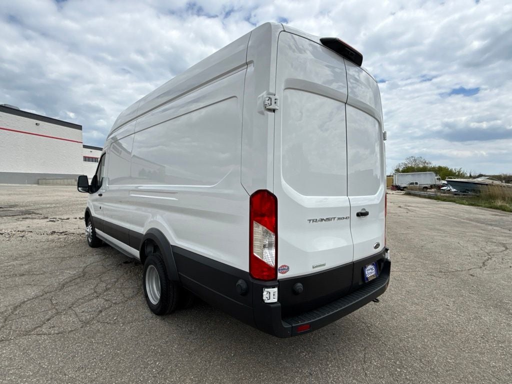 2022 Ford Transit-350 Base