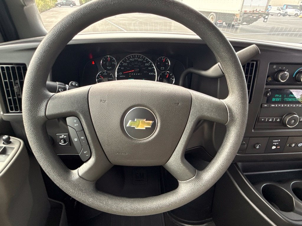 2025 Chevrolet Express 3500 LT Passenger