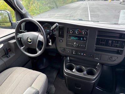 2025 Chevrolet Express 3500 LT Passenger