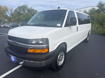 2025 Chevrolet Express 3500 LT Passenger