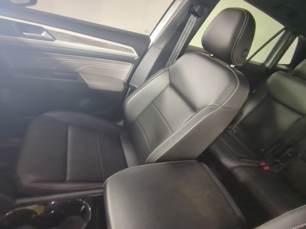 2023 Volkswagen Atlas Cross Sport 2.0T SE w/Technology