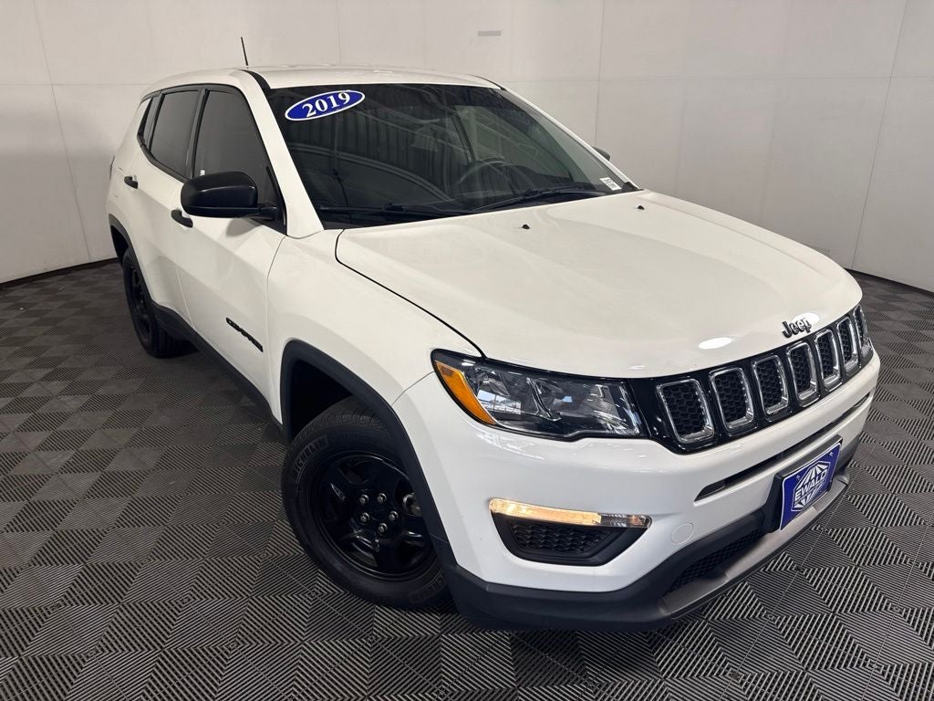 Used 2019 Jeep Compass Sport with VIN 3C4NJCAB8KT614854 for sale in Cudahy, WI