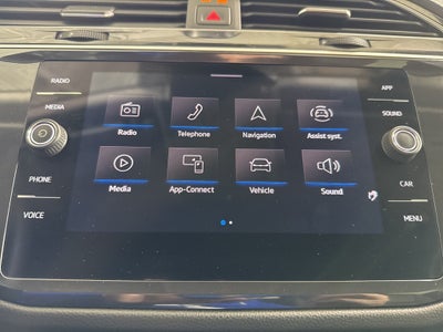 2024 Volkswagen Tiguan 2.0T SE