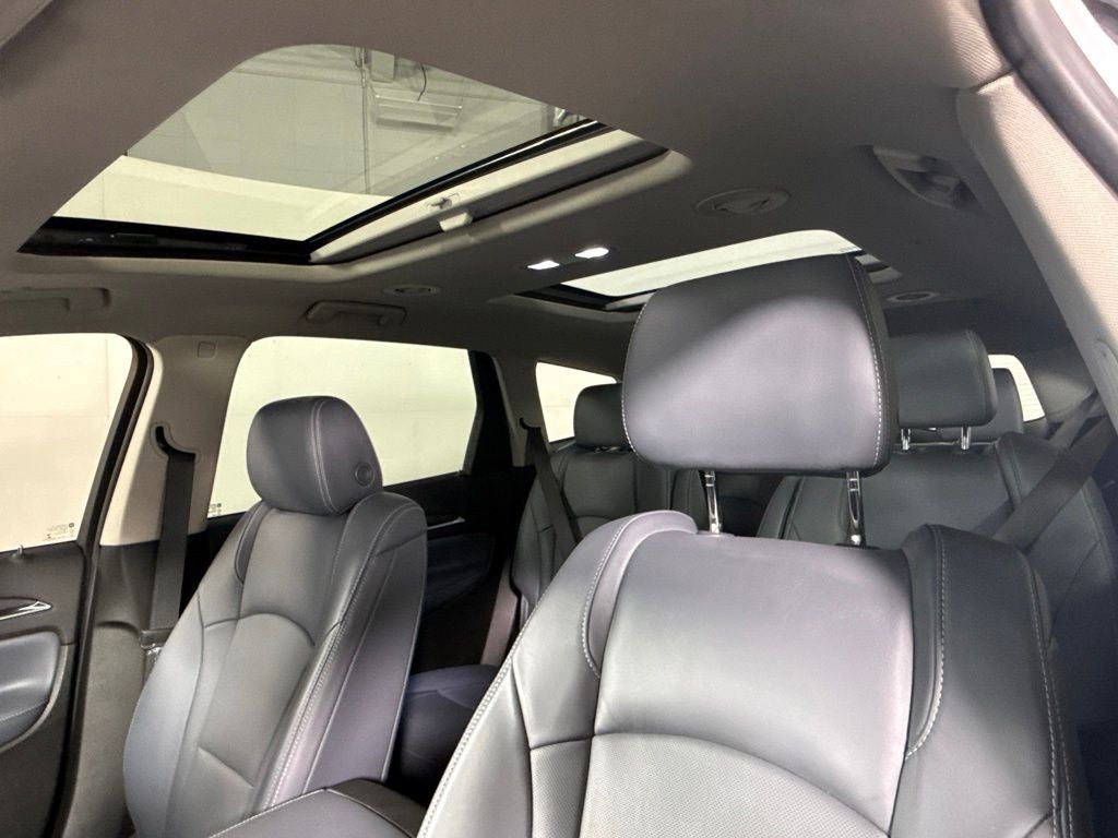 2021 Buick Enclave Essence