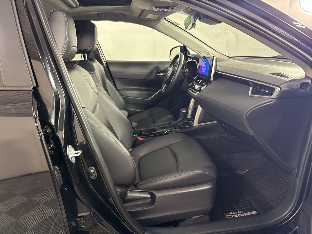 2024 Toyota Corolla Cross XLE