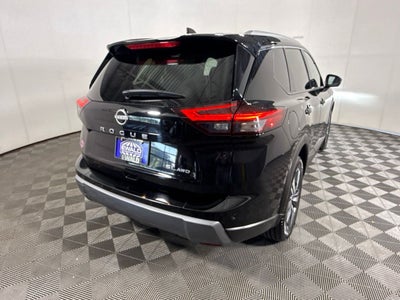 2024 Nissan Rogue SL