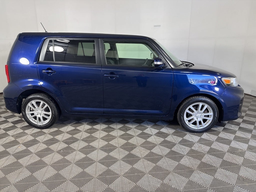 2014 Scion xB Base