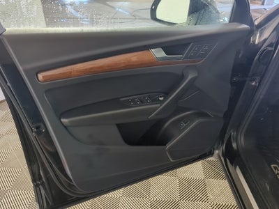 2023 Audi Q5 40 Premium quattro