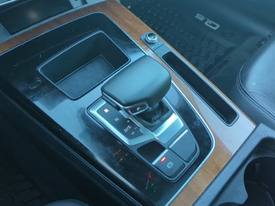 2023 Audi Q5 40 Premium quattro