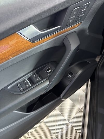 2023 Audi Q5 40 Premium quattro