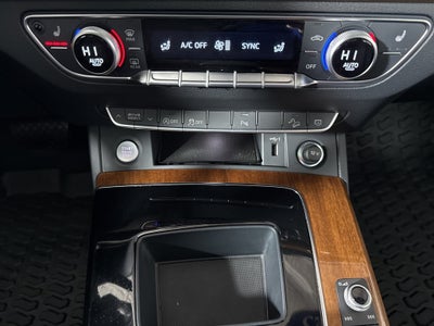 2023 Audi Q5 40 Premium quattro